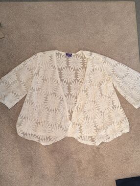 Hot Gal Cream Crochet Lace Kimono